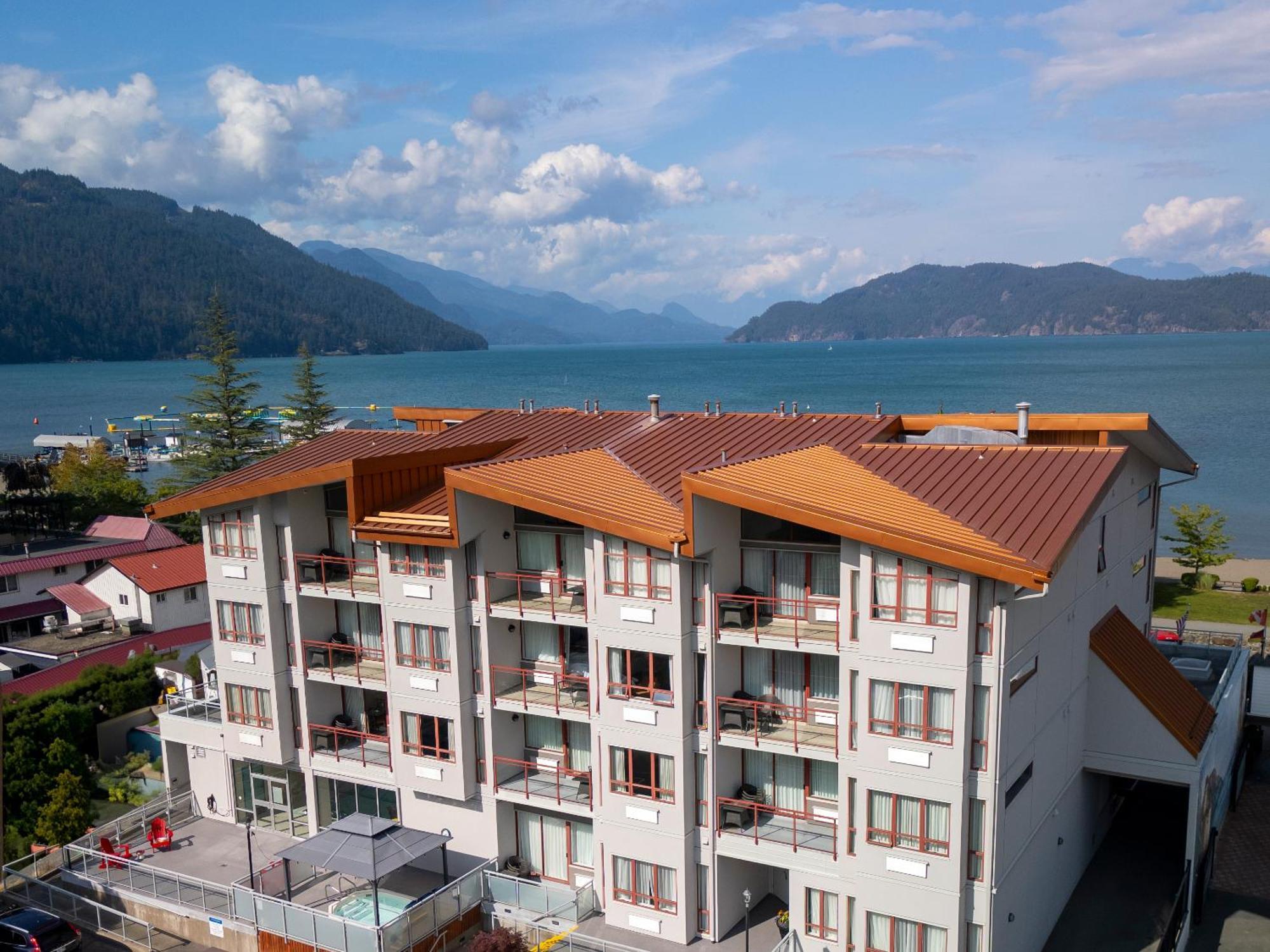 Harrison Beach Hotel Харрисон-Хот-Спрингс Экстерьер фото